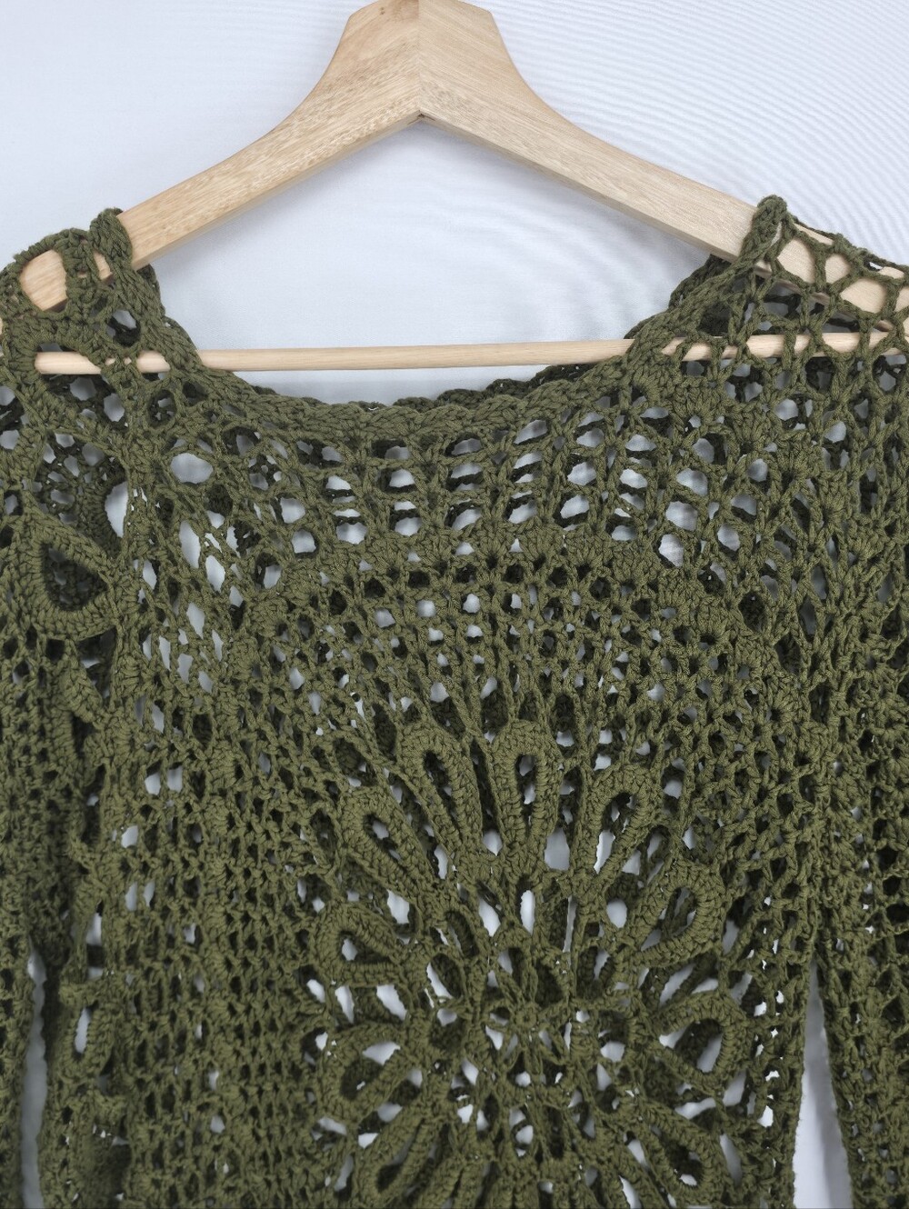 Vintage 90s Olive Crochet Asymmetrical Knit Top Bell Sleeve Boho Coastal Medium - Picture 3 of 10